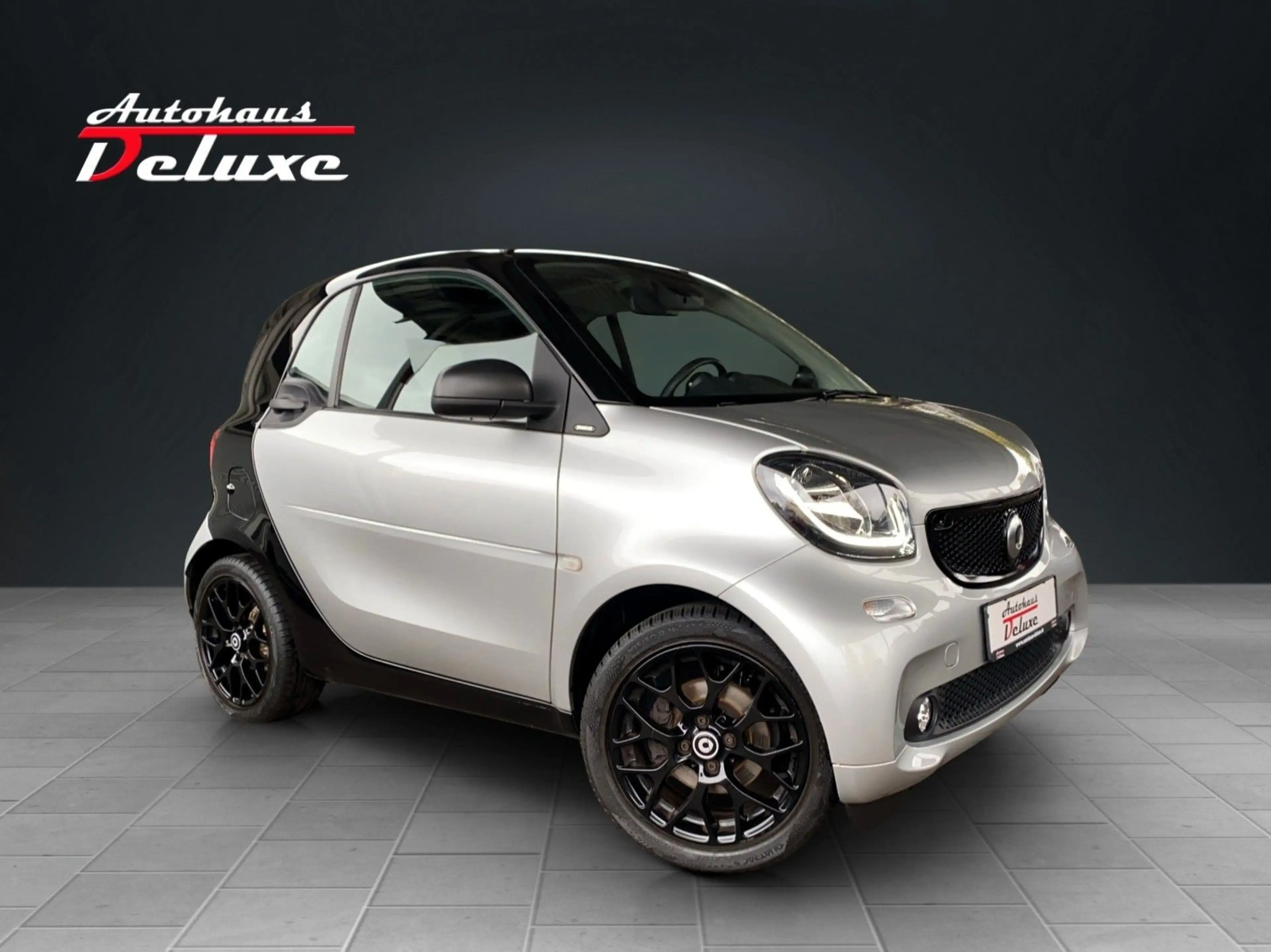 smart forTwo COUPE 90 PS NAVI-KAMERA-PANORAMA-PDC — photo 3