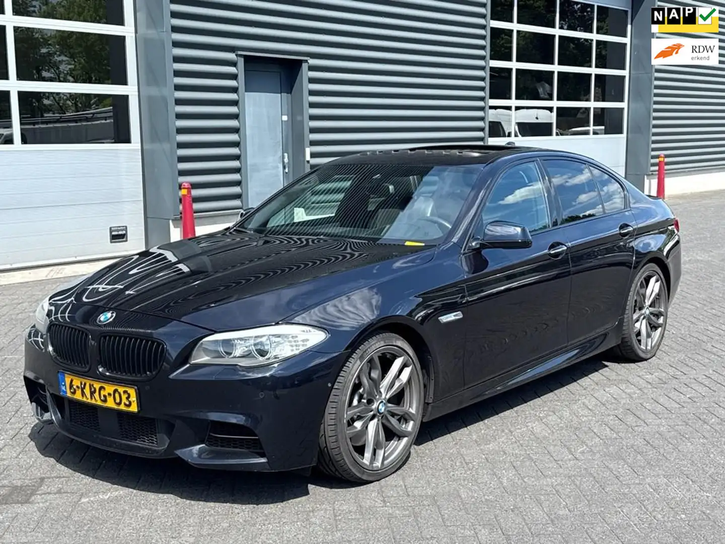 BMW M550 5-serie M550xd panoramadak, trekhaak Negru - 1