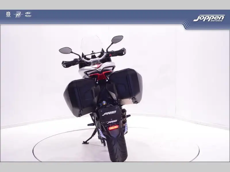 MV Agusta Turismo Veloce RC - foto 6