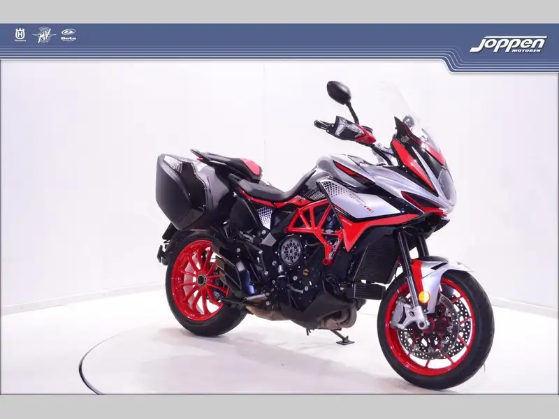 MV Agusta Turismo Veloce RC - foto 2