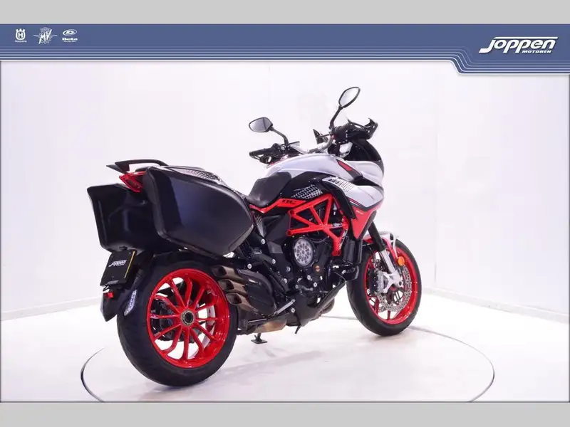 MV Agusta Turismo Veloce RC - foto 7