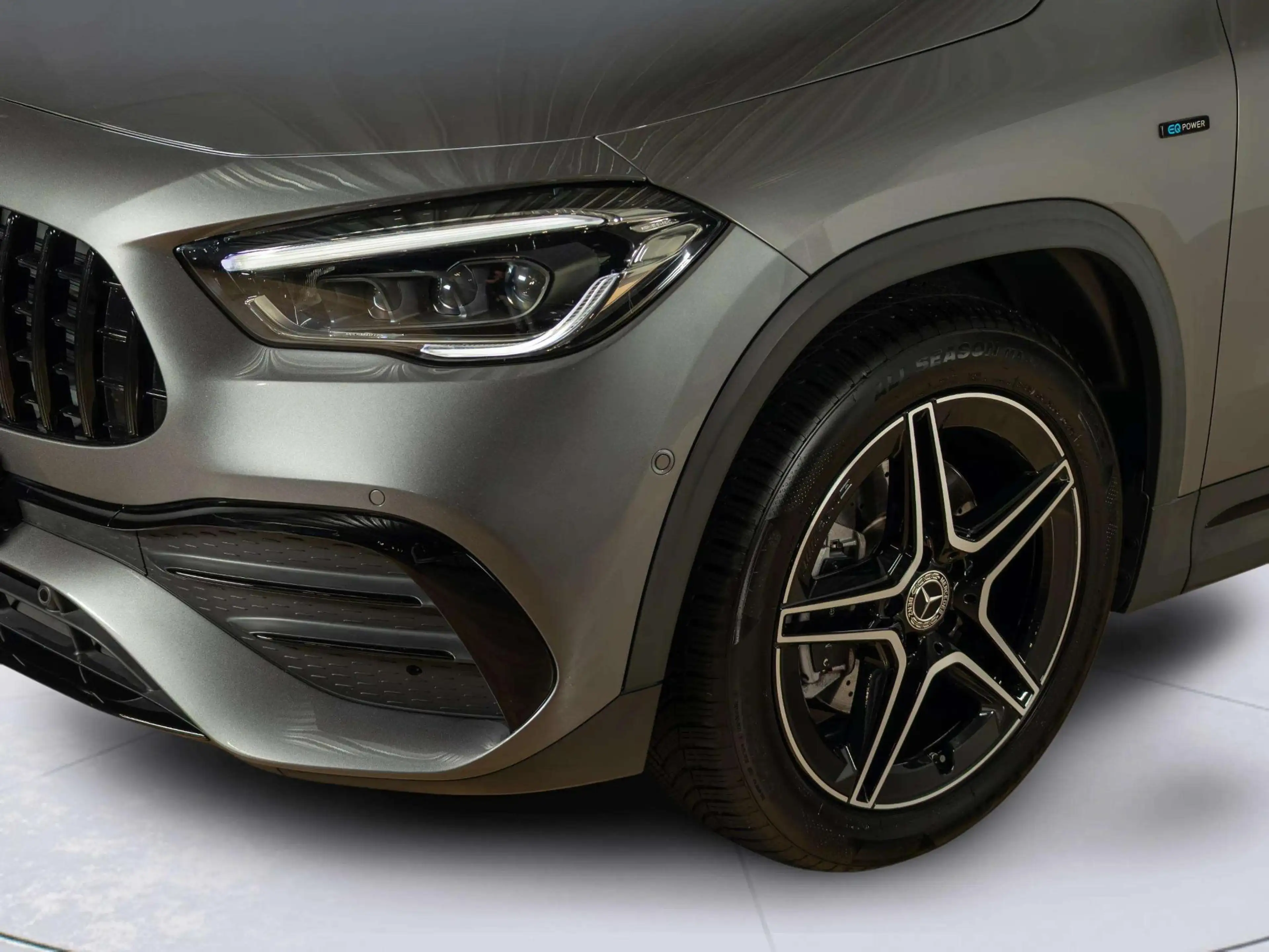 Mercedes-Benz GLA 250 e Business Solution AMG Limited | Panorama dak — photo 7