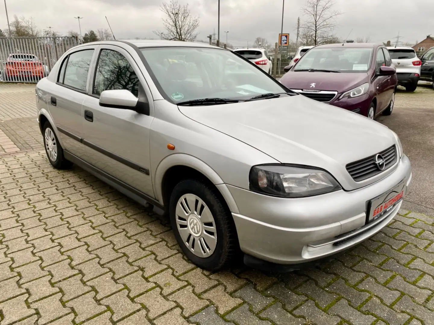 Opel Astra Elegance/ Gepflegter Zustand Silber - 1