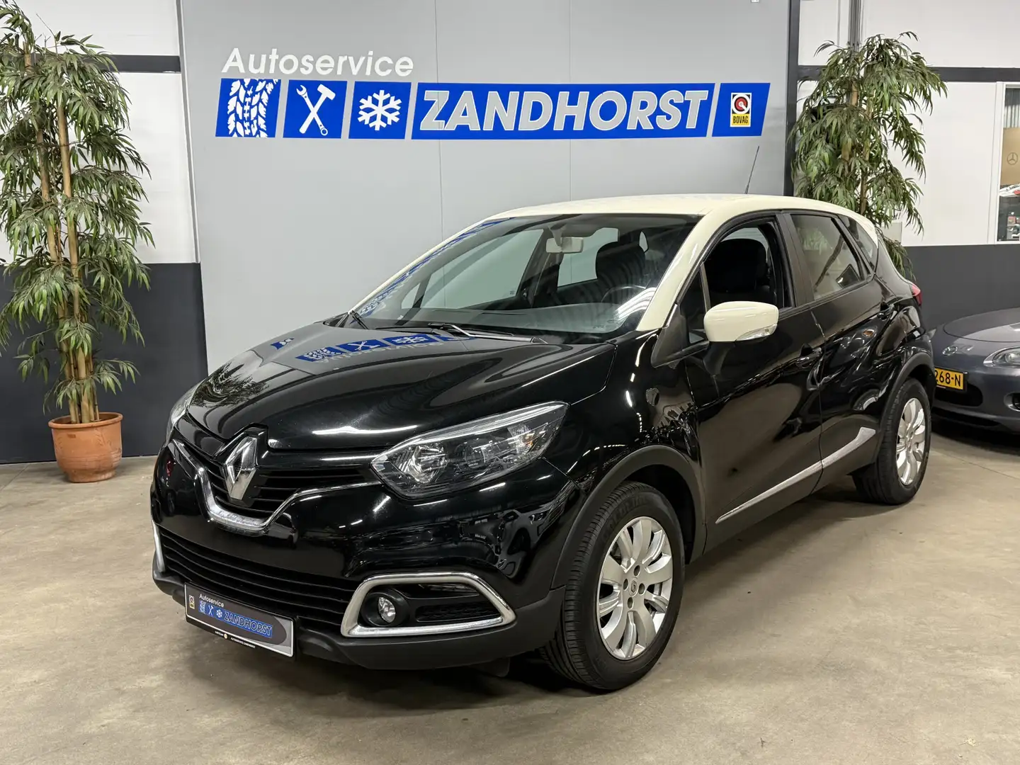 Renault Captur 0.9 TCe Expression // Lm velgen // Airco Schwarz - 1
