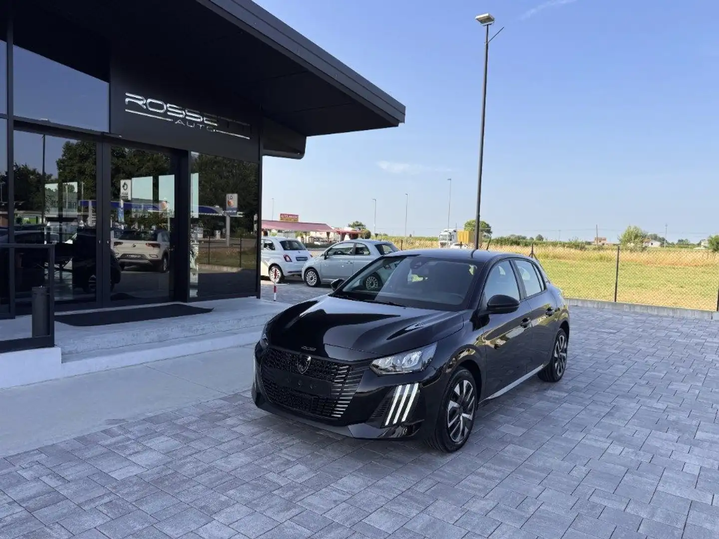 Peugeot 208 Hybrid 100 e-DCS6 Style KM 0 ANCHE NEOPATENTATI Nero - 1