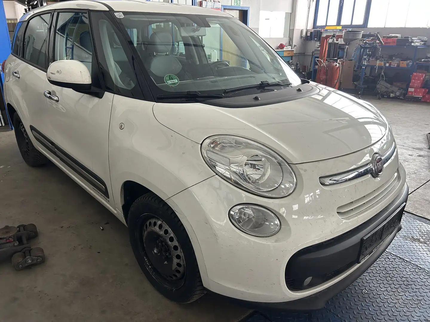 Fiat 500L Lounge Weiß - 2