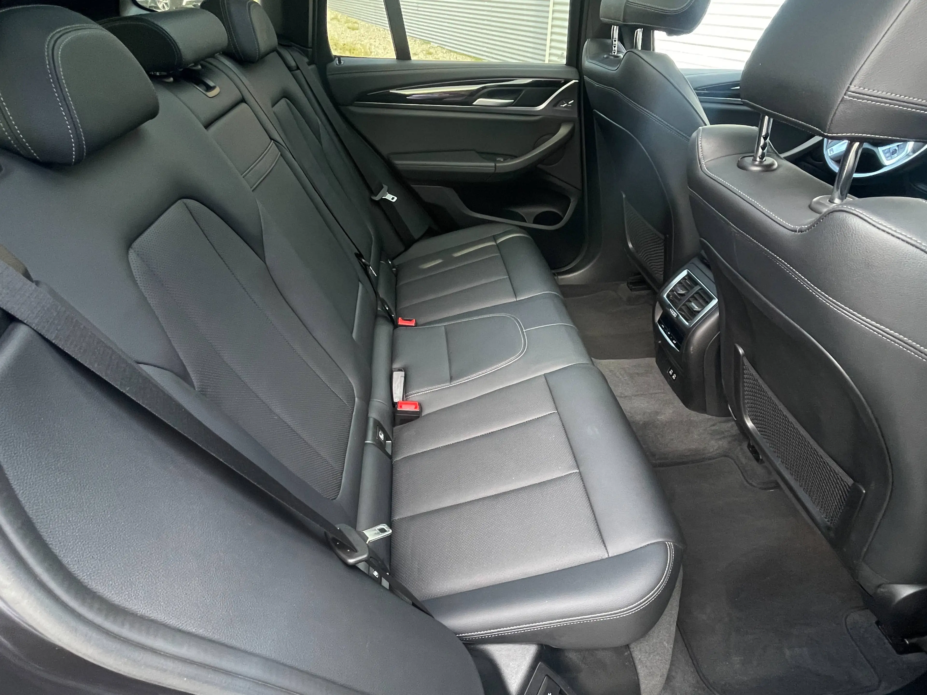 BMW iX3 M Sport,Anhängevorrichtung,Elektr.Leder Sitze Memory,El.PanoramaGlasdach — photo 13