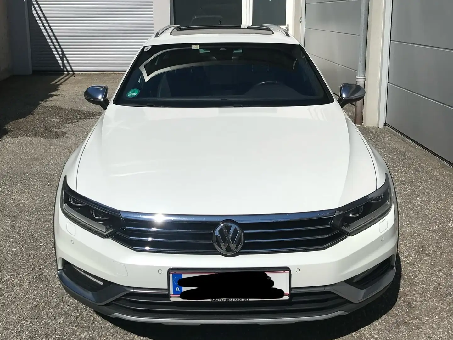 Volkswagen Passat Alltrack BMT 2,0 TDI SCR 4Motion DSG bijela - 2