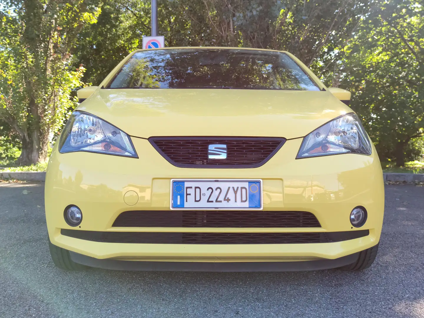 SEAT Mii Mii 5p 1.0 ecofuel Chic navi 68cv Giallo - 1