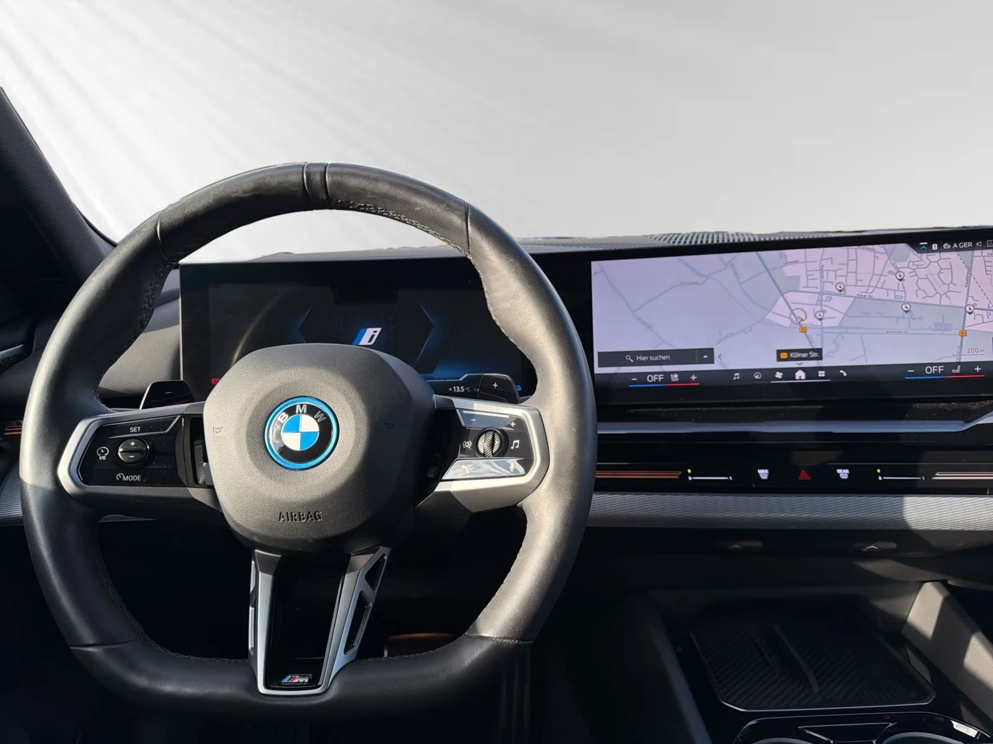 BMW 530 e M Sport|AHK|Autobahnassist.|Panorama — photo 12
