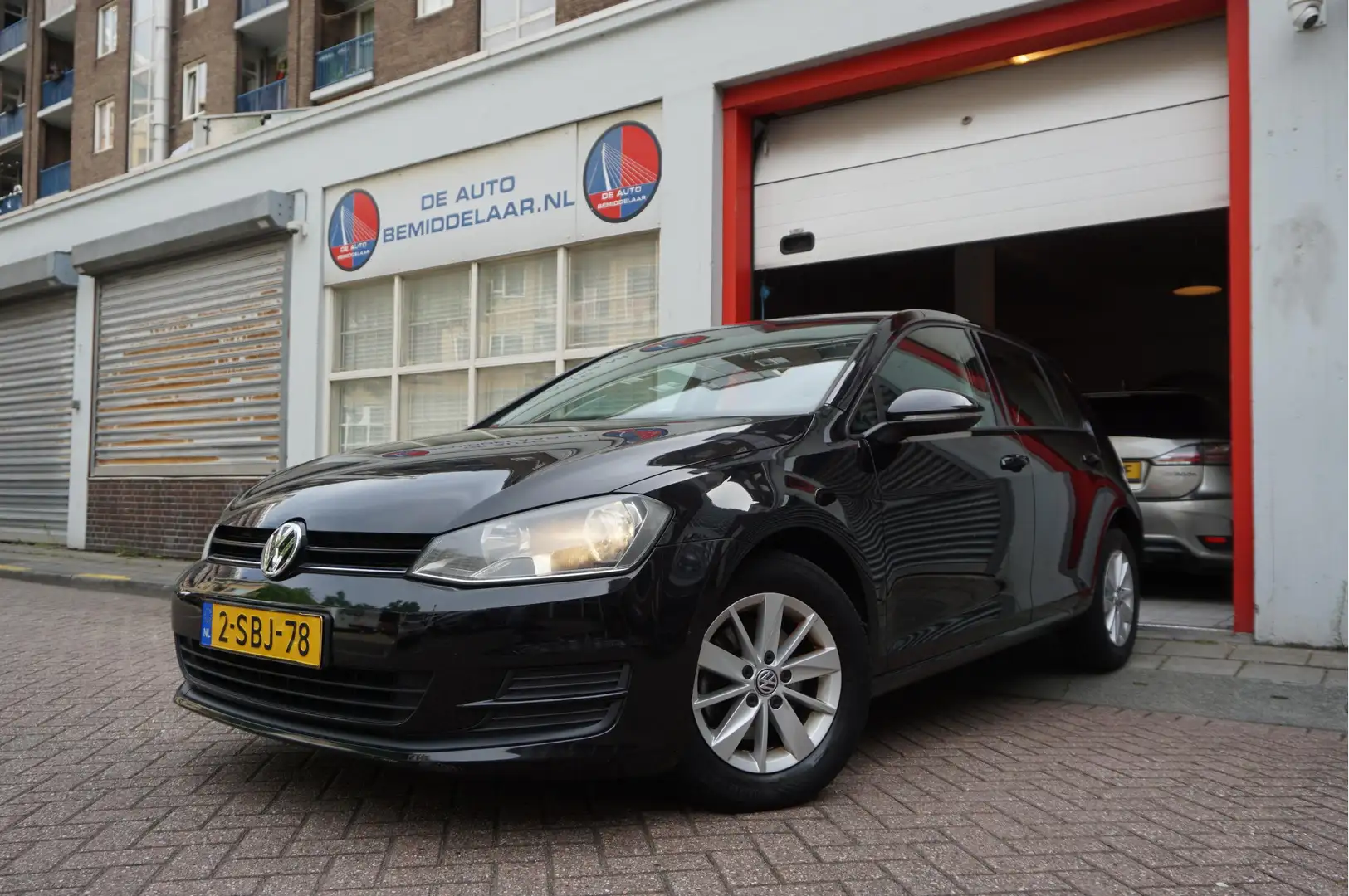 Volkswagen Golf 1.2 TSI Easyline | NAP | Nederlandse auto | 2 eige Nero - 2