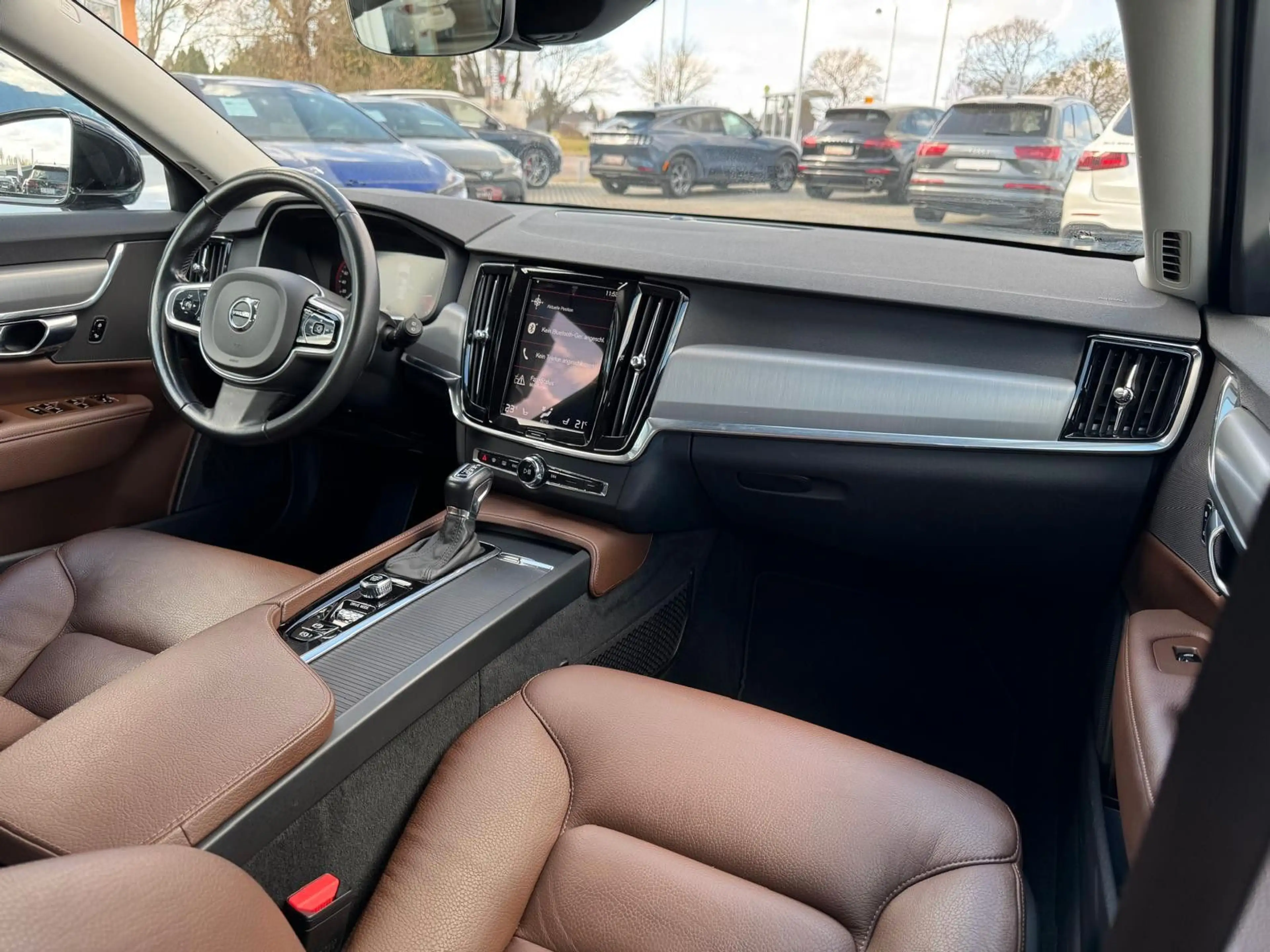 Volvo V90 2.0 "Momentum Pro"AHK*DAB+*VZ.ERKENN*LKA*LED — photo 9