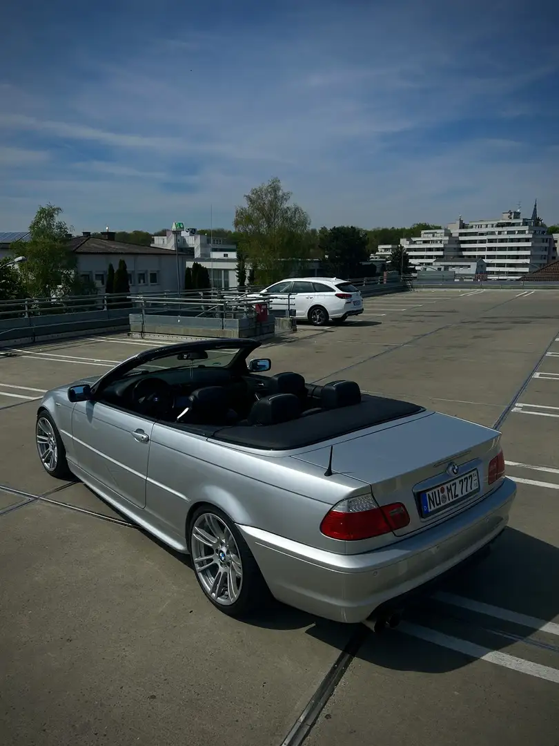 BMW 325 Ci - 1