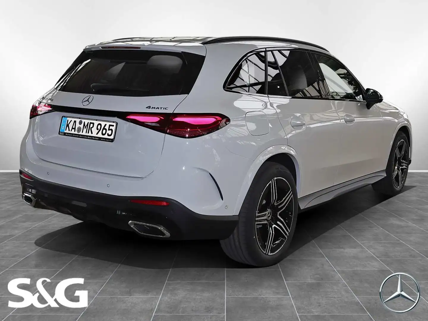 Mercedes-Benz GLC 220 d 4M AMG MBUX+360°+DIG-LED+AHK+Distronic Weiß - 2
