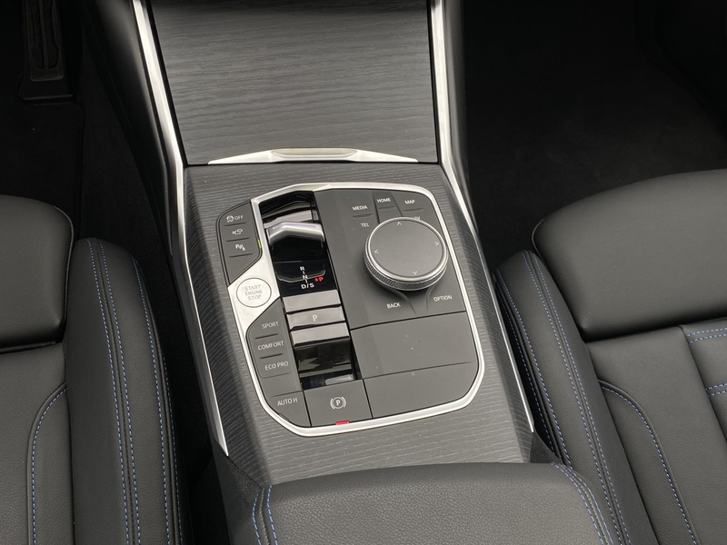 BMW 340 M340d xDrive Touring M Sport Pro|Panorama|Head-Up| — photo 12