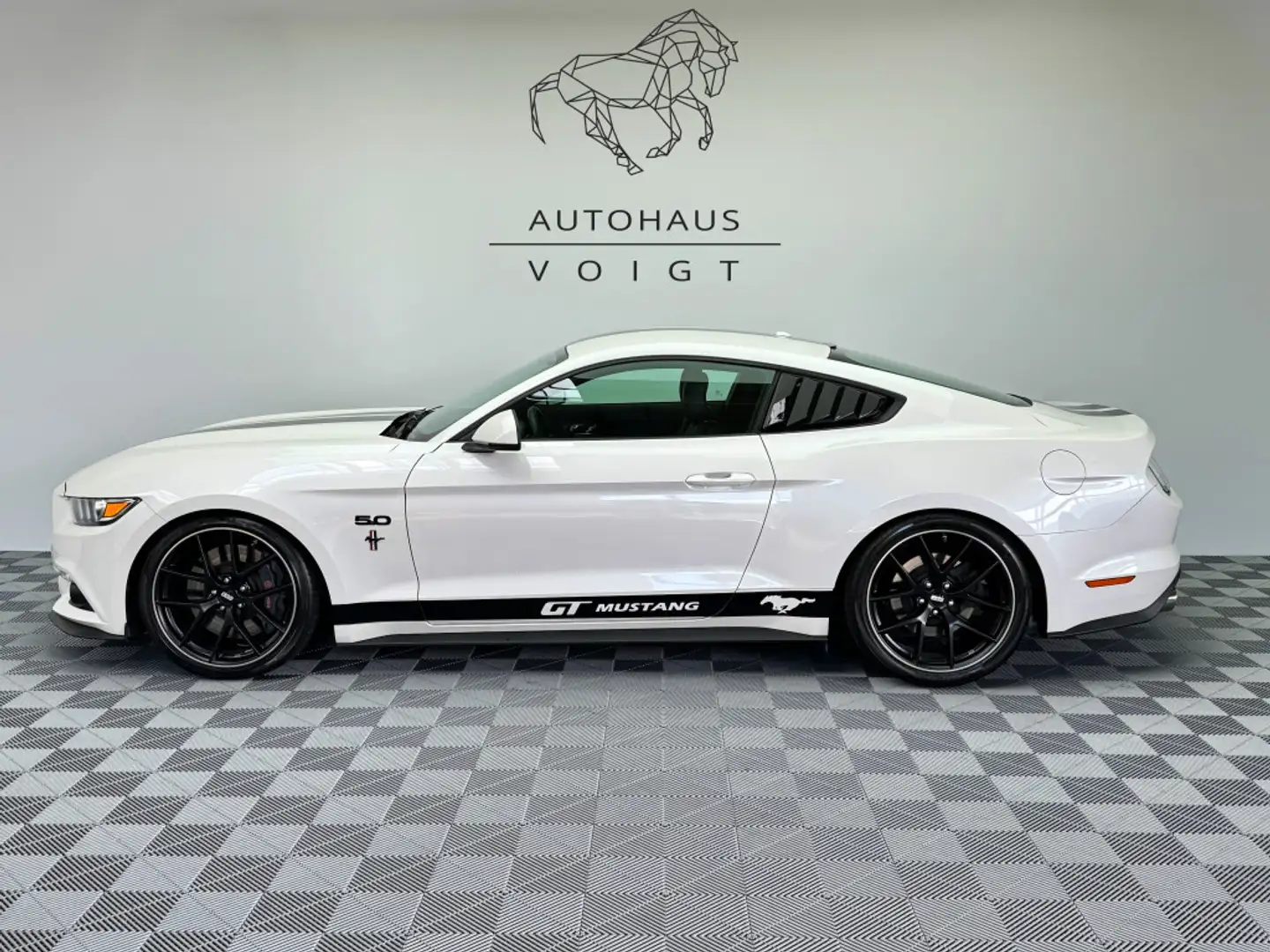 Ford Mustang GT|Perfomance|deutsches Fzg.|BBS|Sync3| White - 1