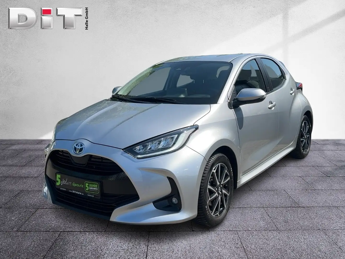 Toyota Yaris 1.5 Team Deutschland Klima Kamera Sitzhzg Argento - 1