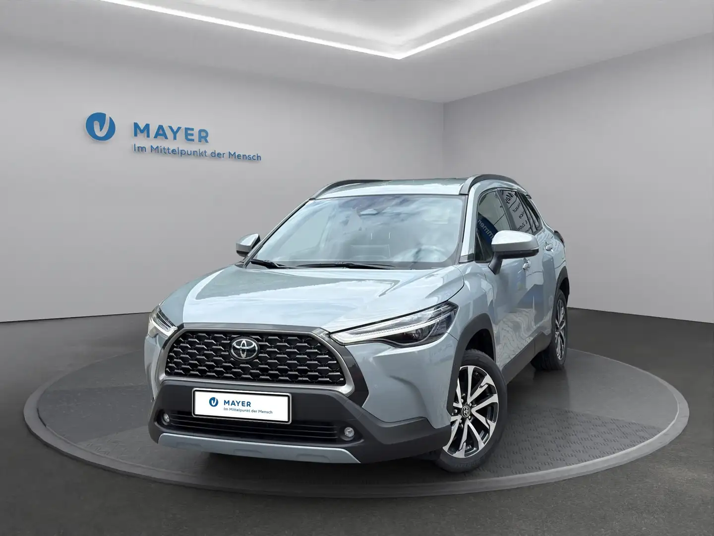 Toyota Corolla Cross 2,0 Hybrid Active Drive 2WD Gris - 1