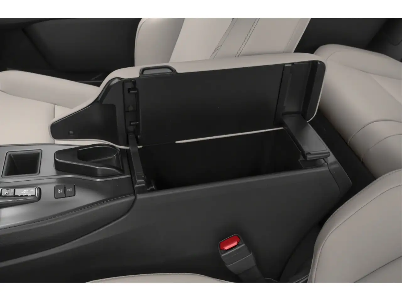 Lexus UX снимка Lexus UX