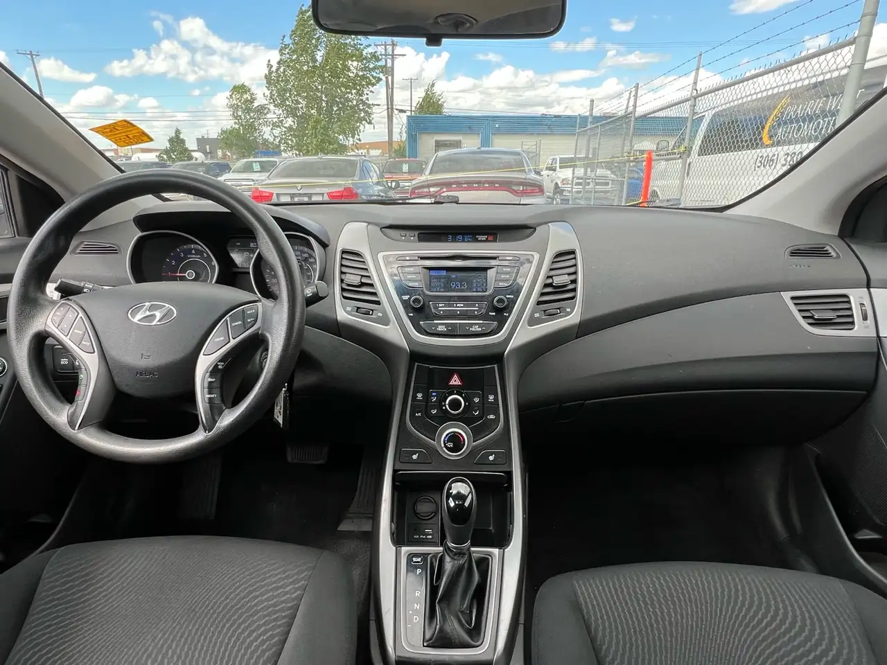 Hyundai ELANTRA fotografie Hyundai ELANTRA