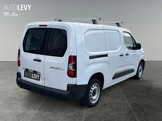 Toyota Proace City view 6