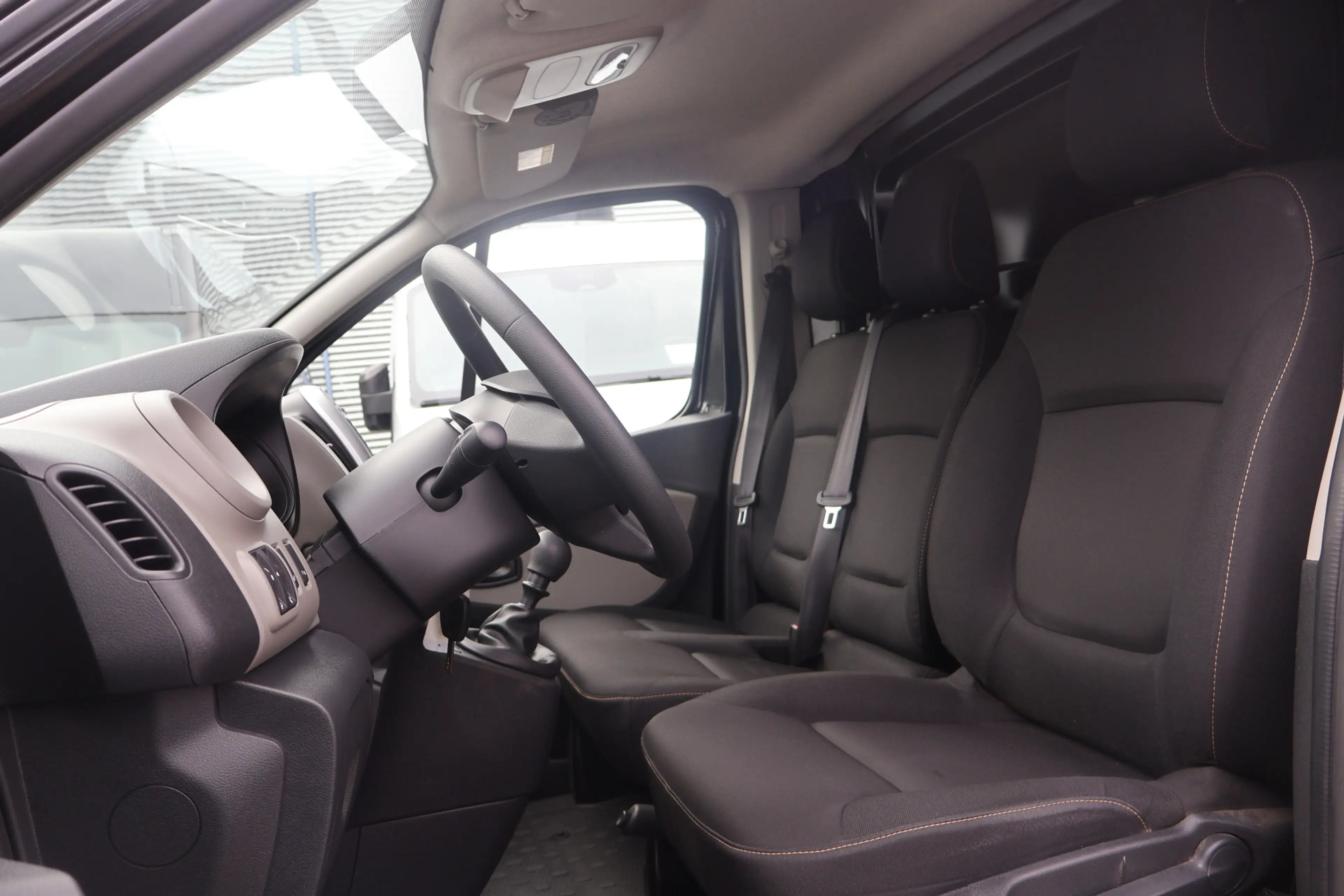 Renault Trafic 1.6 dCi T27 L1H1 Airco Trekhaak — photo 2