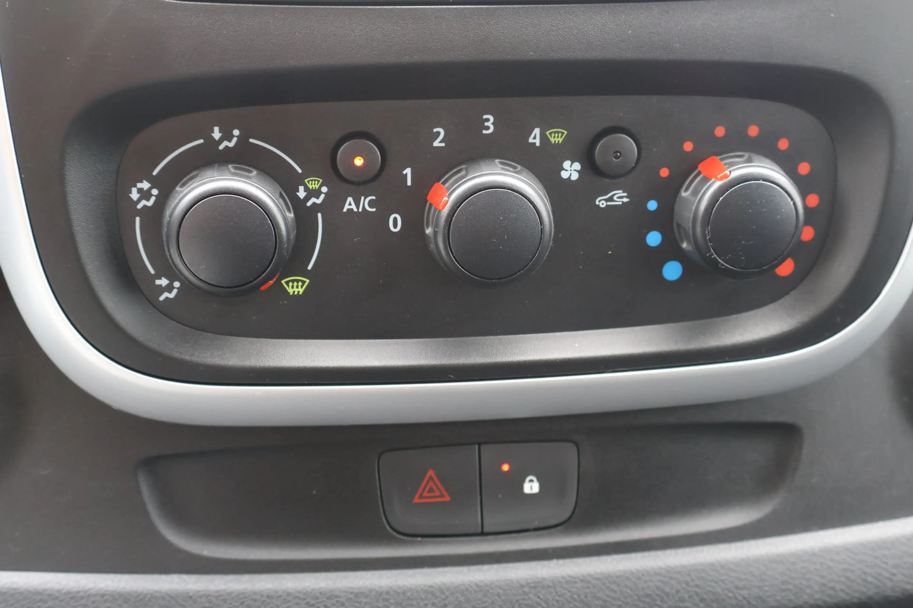 Renault Trafic 1.6 dCi T27 L1H1 Airco Trekhaak — photo 27