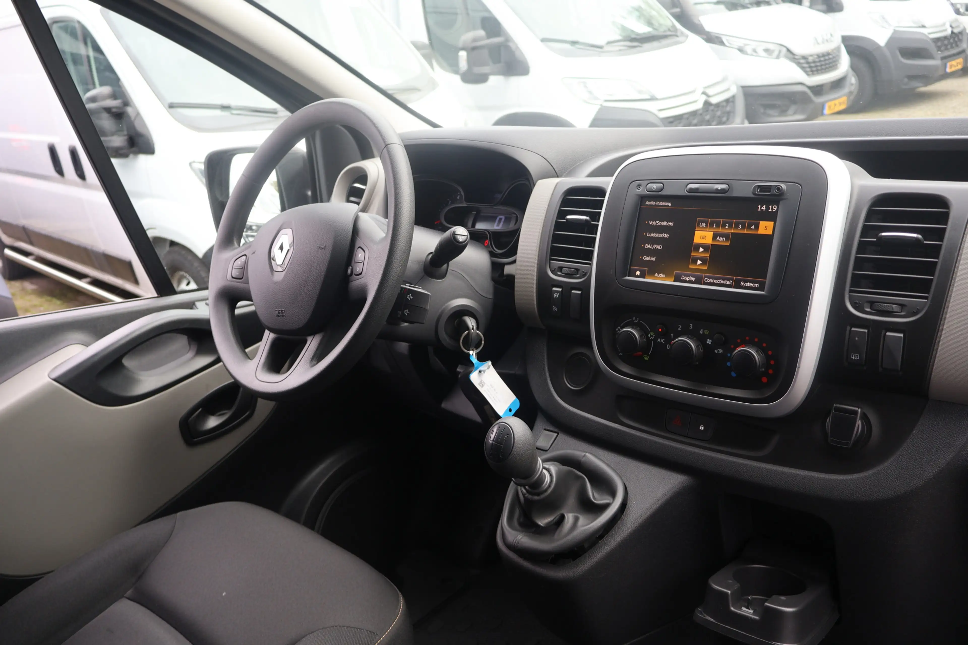 Renault Trafic 1.6 dCi T27 L1H1 Airco Trekhaak — photo 38