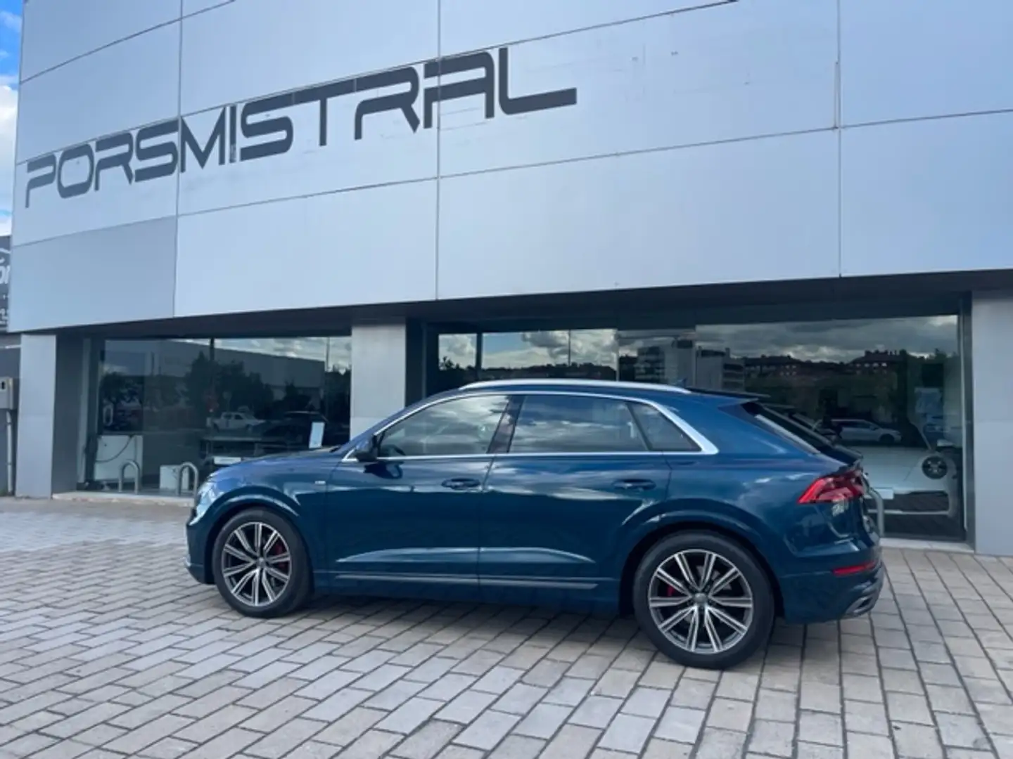 Audi Q8 50 TDI quattro tiptronic Azul - 1