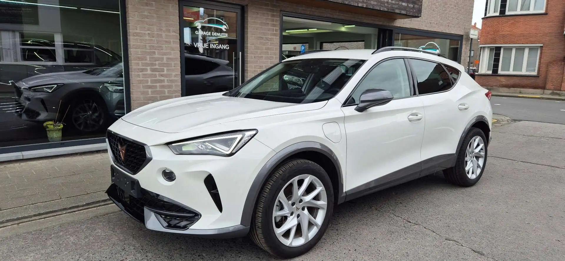 CUPRA Formentor 1.4 e-Hybrid PHEV DSG Blanco - 1