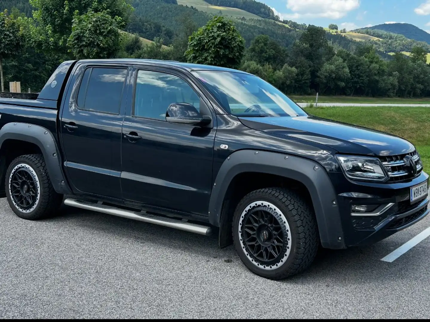 Volkswagen Amarok DoubleCab Aventura 3,0 TDI 4Motion Aut. Schwarz - 1