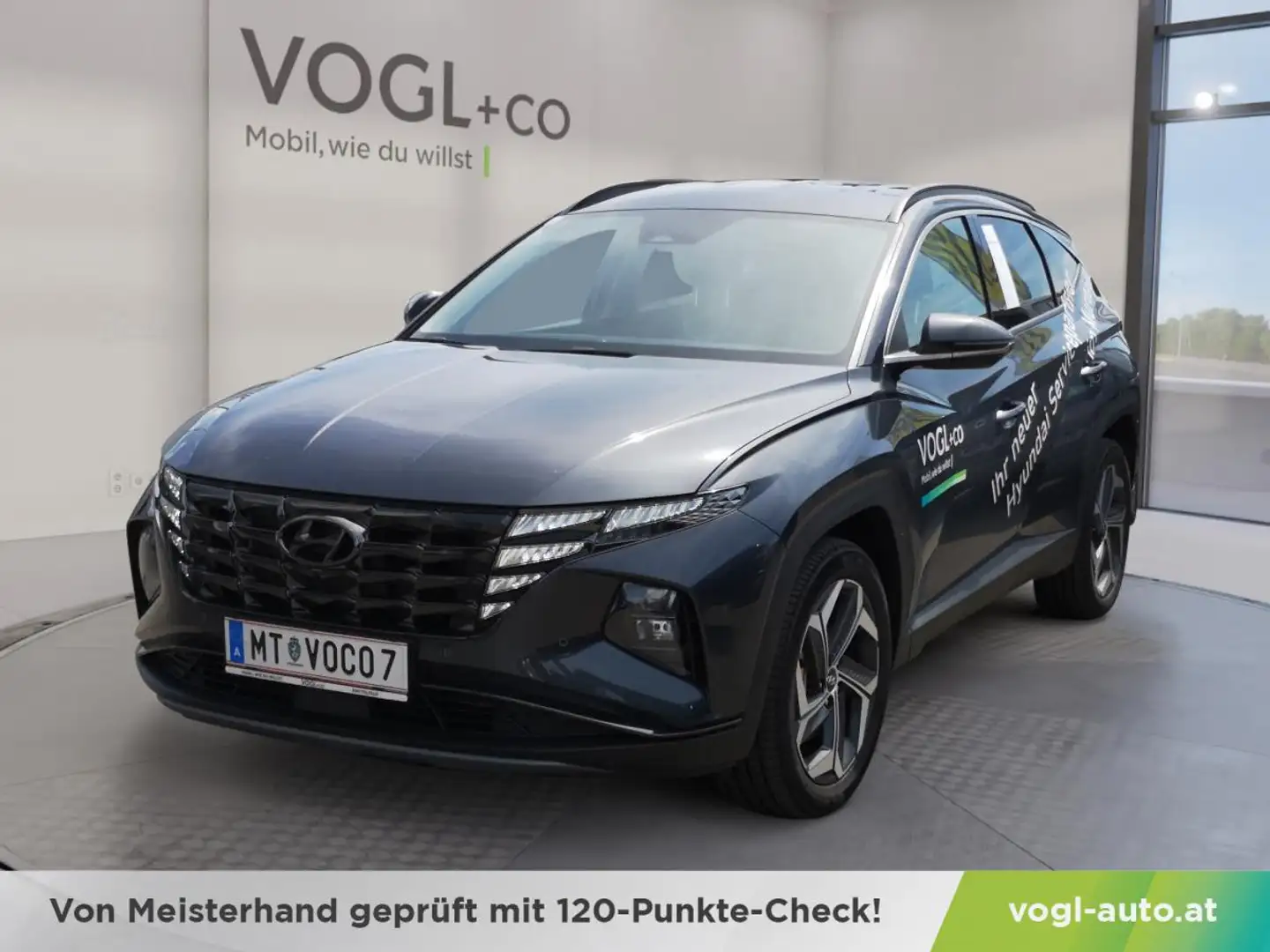 Hyundai TUCSON NX4 1,6 4WD Schwarz - 1