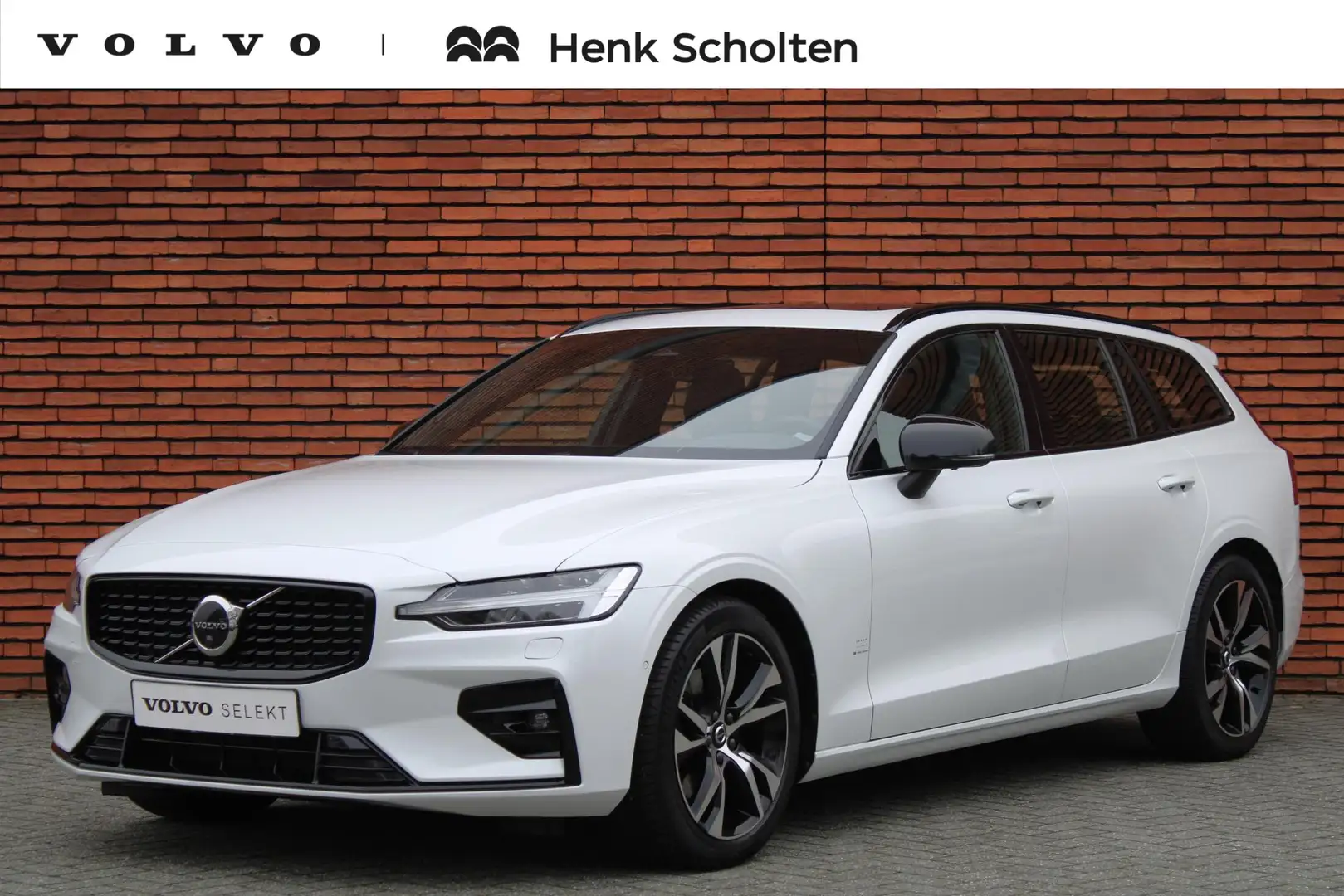 Volvo V60 B3 Ultimate Dark | Harman/Kardon Premium Geluidssy Wit - 1
