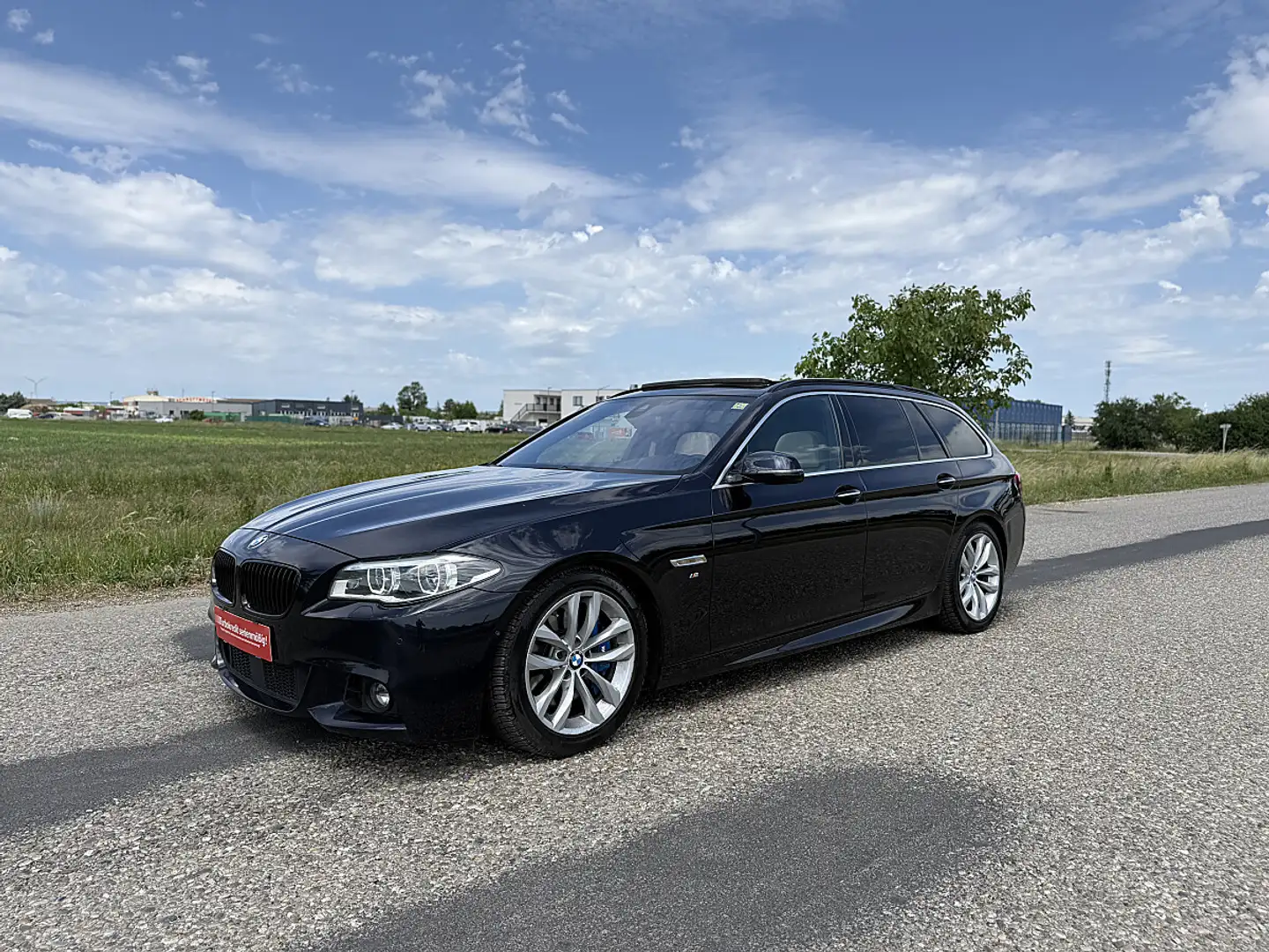 BMW 535 d F11 xDrive Aut. *M-Paket* Schwarz - 2