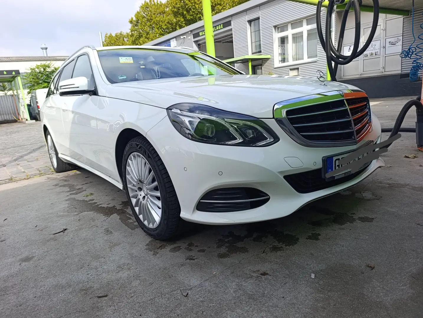 Mercedes-Benz E 220 E 220 T BlueTEC 9G-TRONICElegance - 1