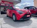 Toyota Aygo 1.0 VVT-i 69 CV 5p. x-cool Rojo - thumbnail 1