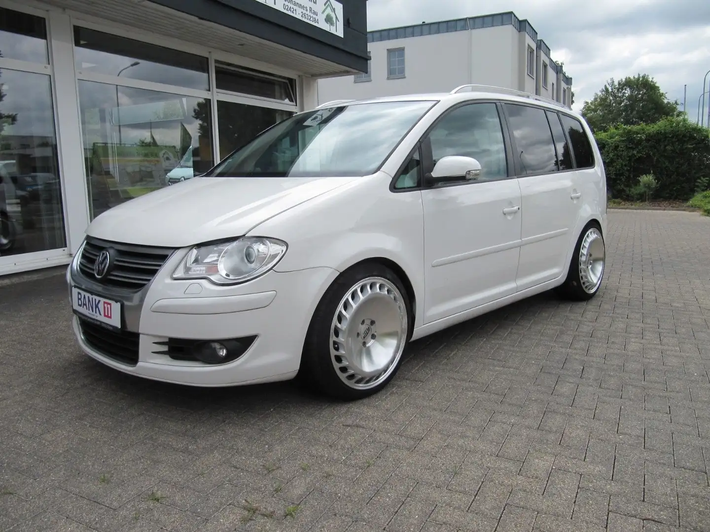 Volkswagen Touran Highline,R.line,Sonderräder,Fahrwerk,Top Weiß - 1