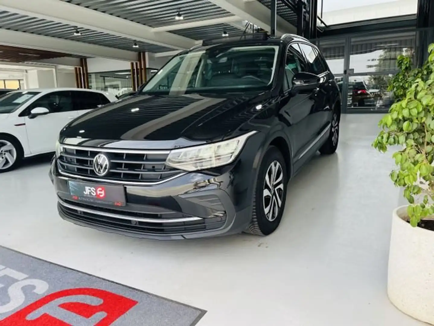 Volkswagen Tiguan 1.5 TSI 150 CV Negro - 2