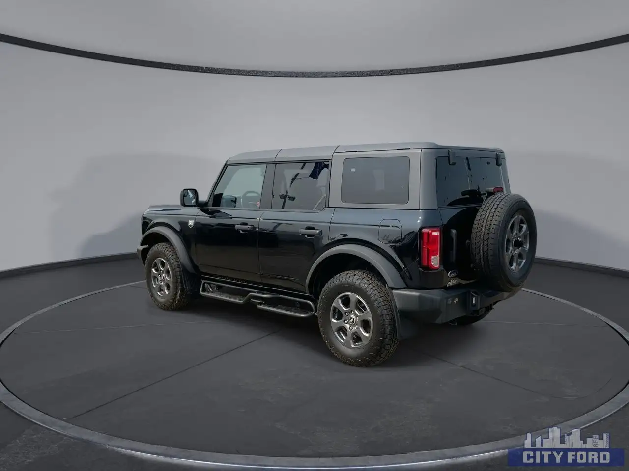 Ford Bronco снимка Ford Bronco