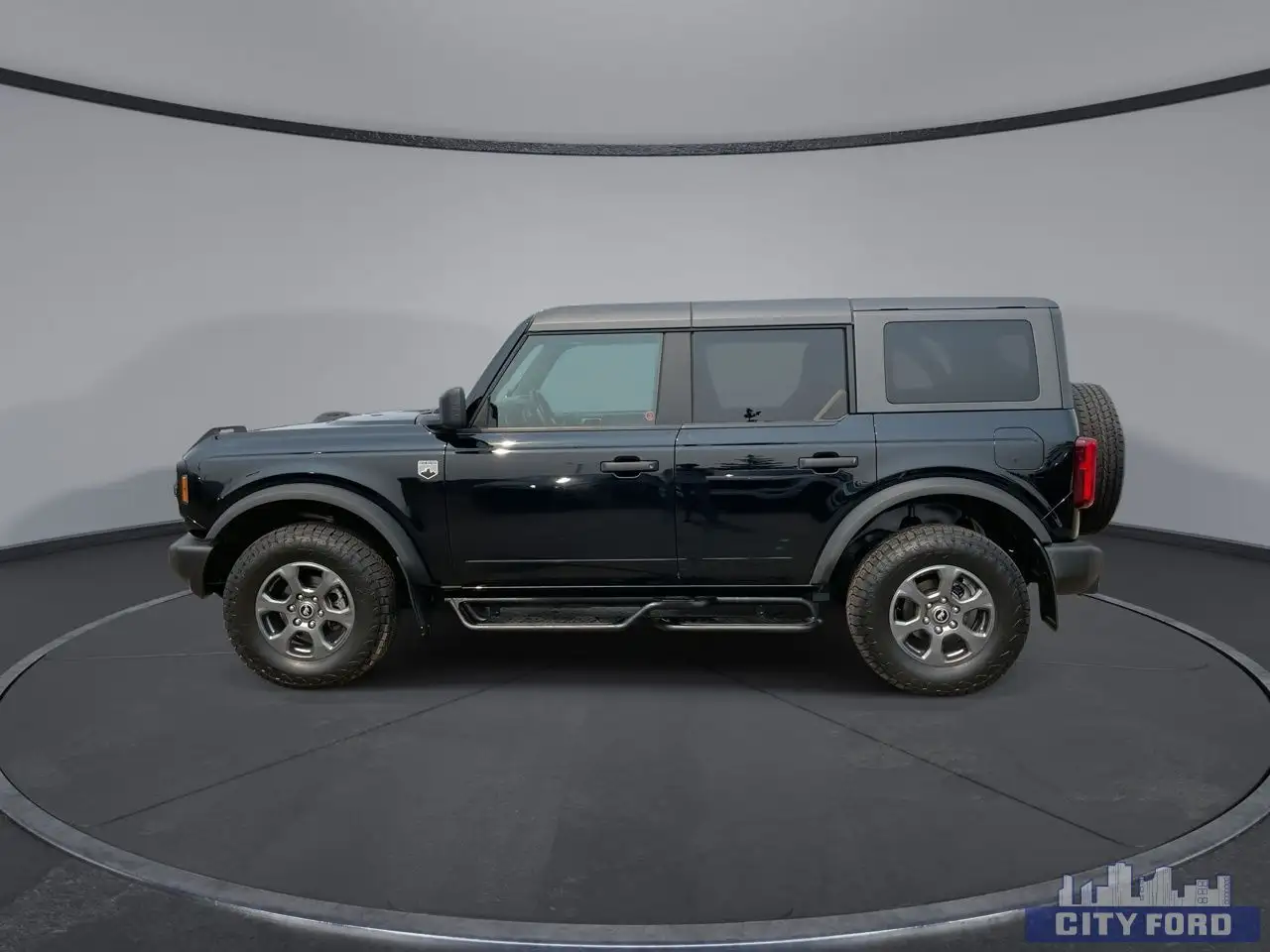 Ford Bronco снимка Ford Bronco