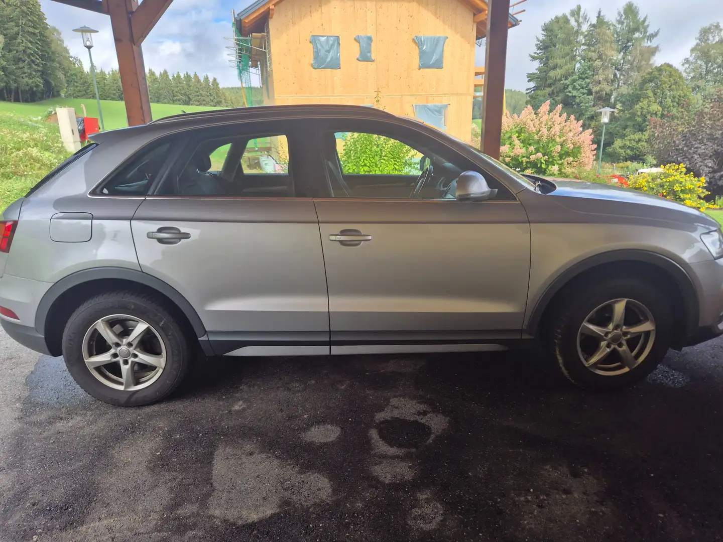 Audi Q3 Q3 2,0 TDI Design quattro Design Silber - 1