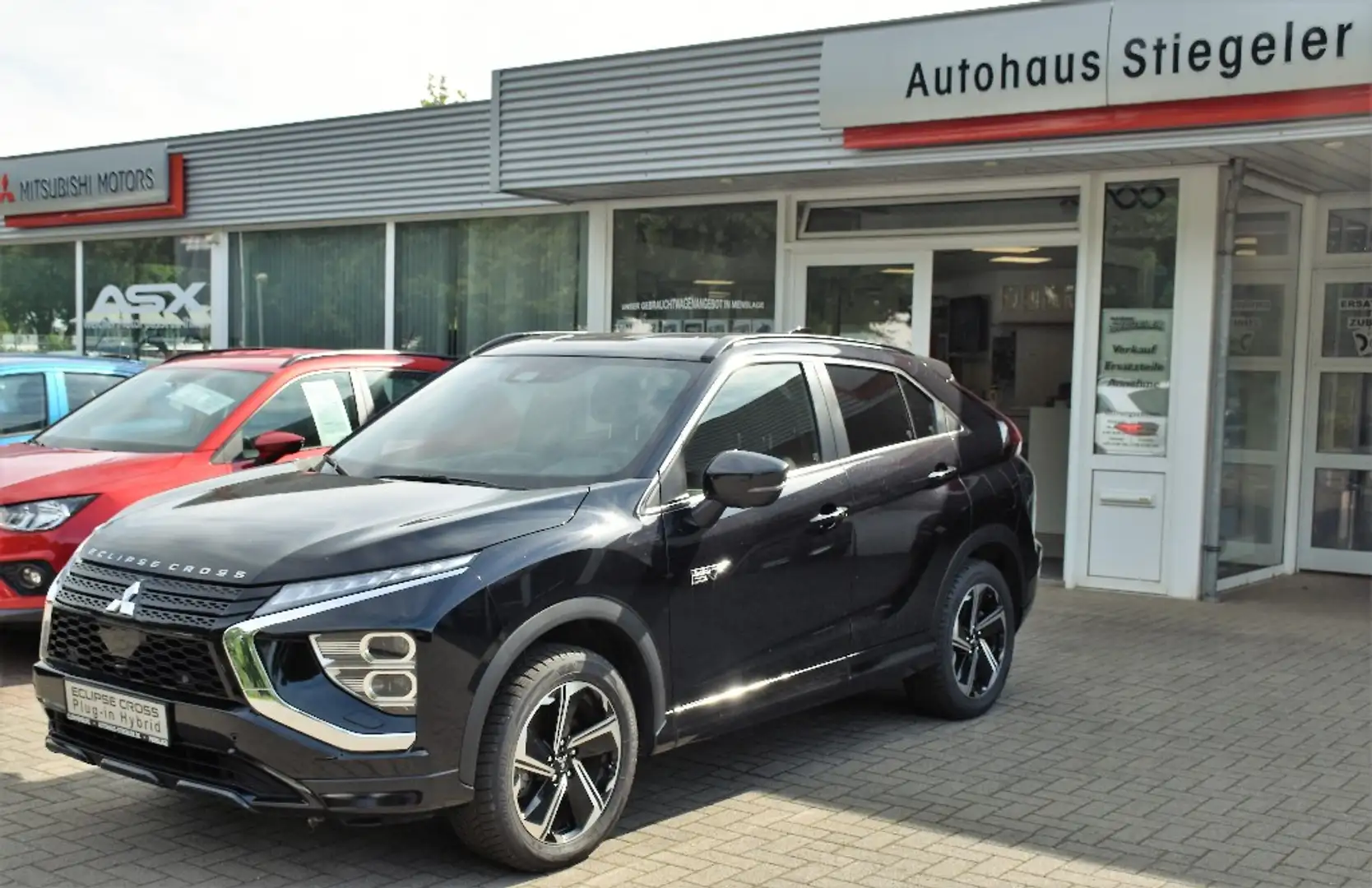 Mitsubishi Eclipse Cross PHEV PLUS mit Select -Paket Schwarz - 1