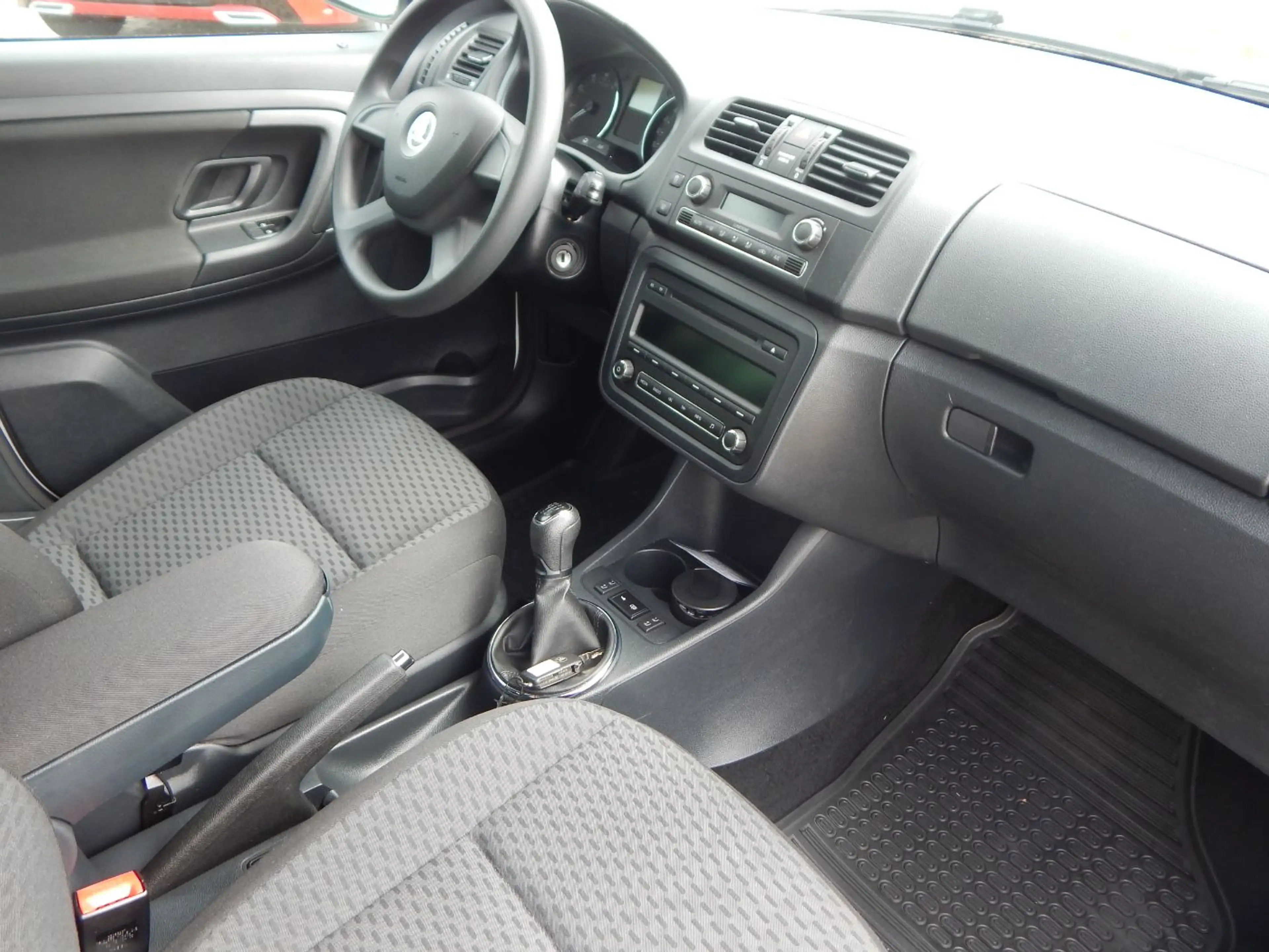 Skoda Roomster 1.2 TSI Ambition Plus Edition SHZ+PDC — photo 12