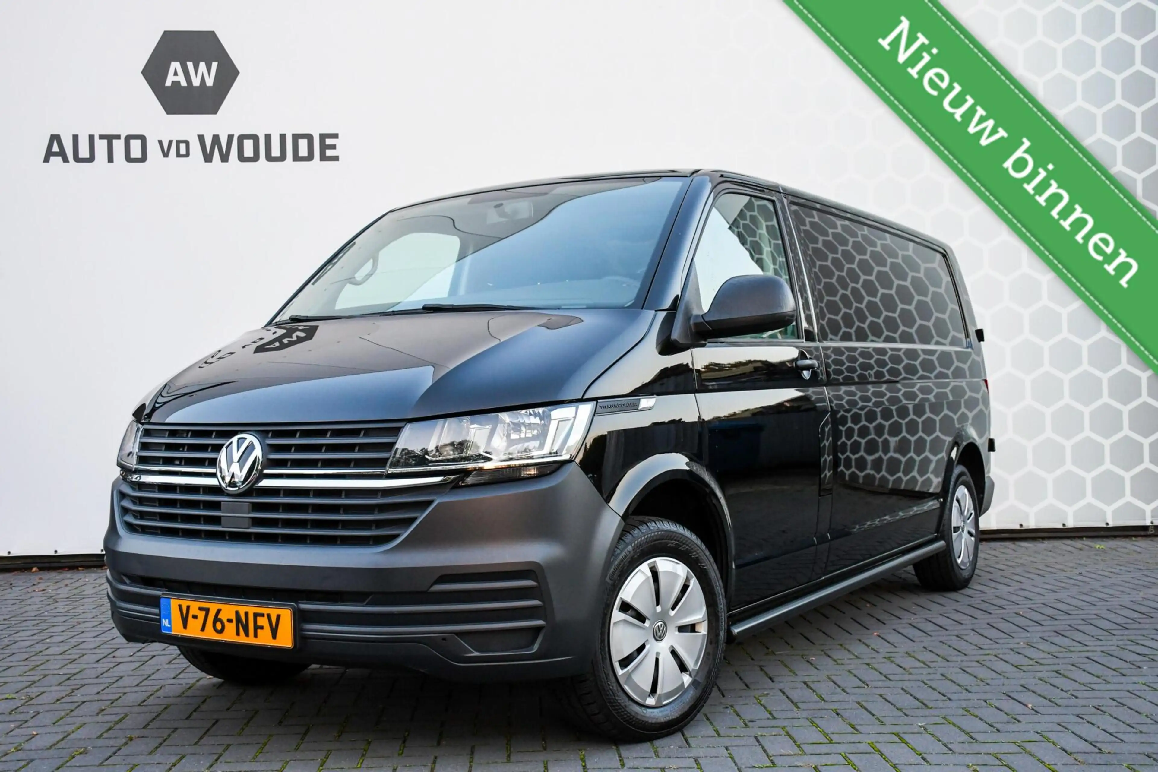 Volkswagen T6.1 Transporter 2.0 TDI L2H1 Carplay Cruise PDC 2021