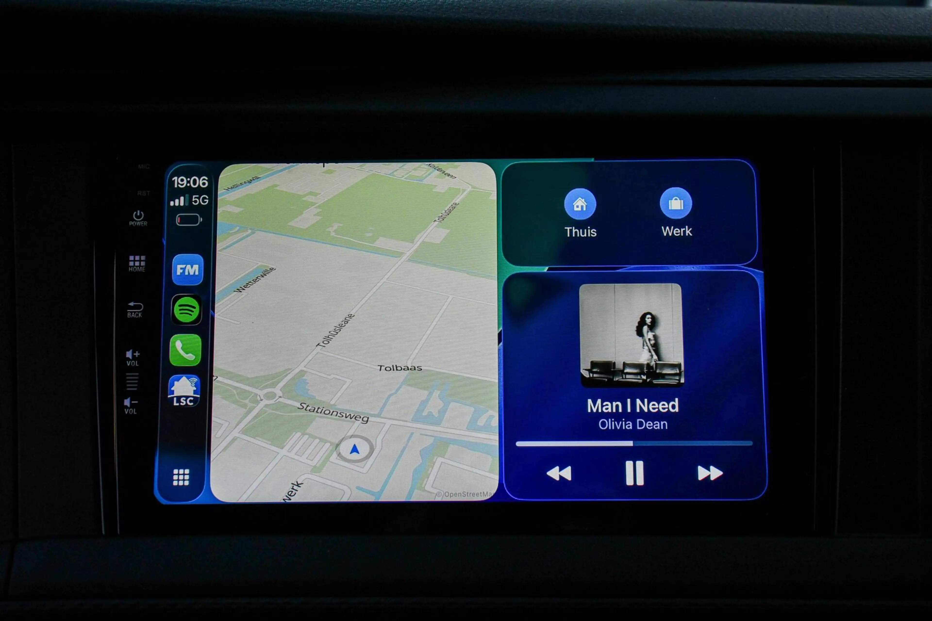 Volkswagen T6.1 Transporter 2.0 TDI L2H1 Carplay Cruise PDC 2021 — photo 8