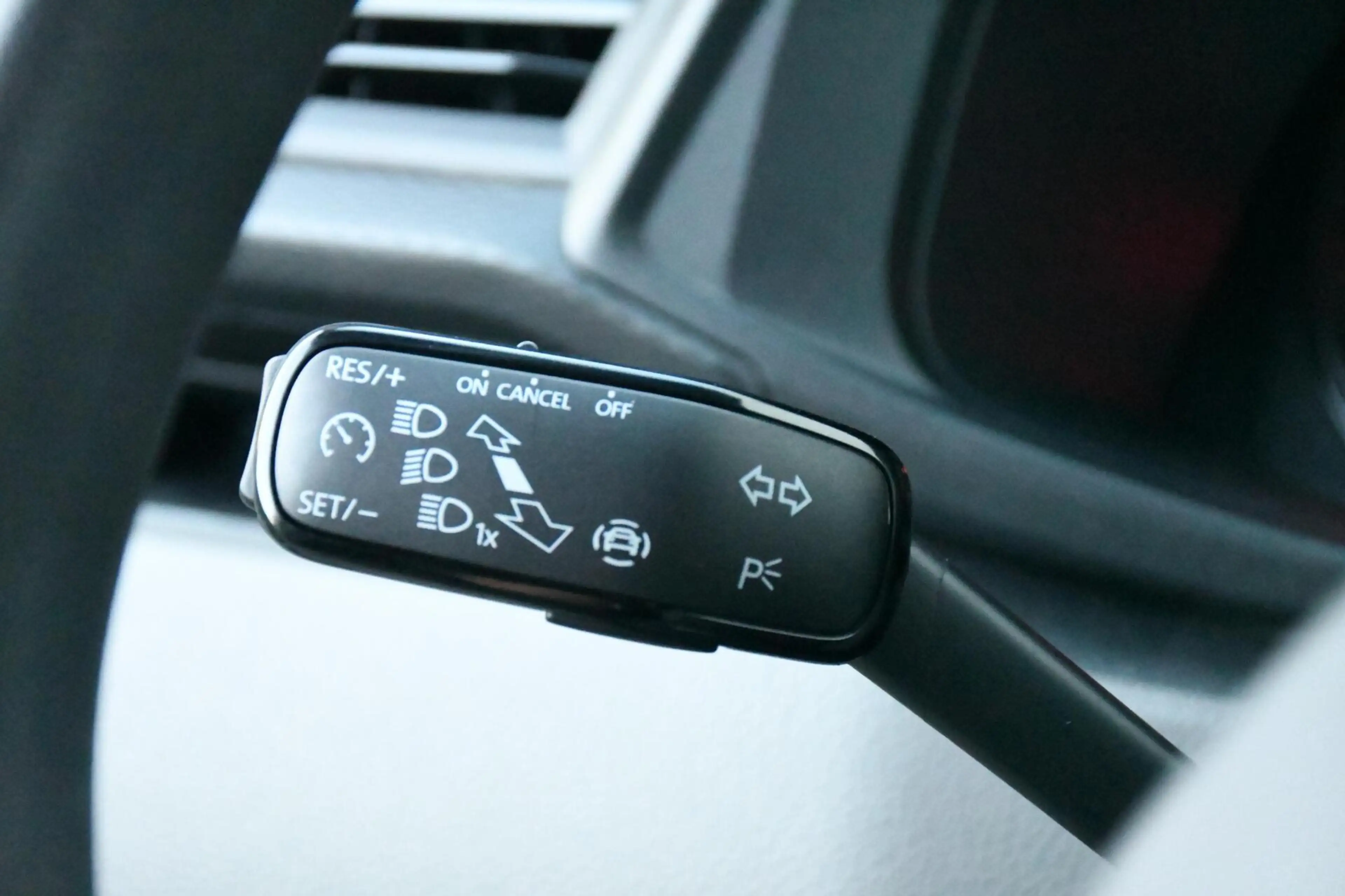 Volkswagen T6.1 Transporter 2.0 TDI L2H1 Carplay Cruise PDC 2021 — photo 15