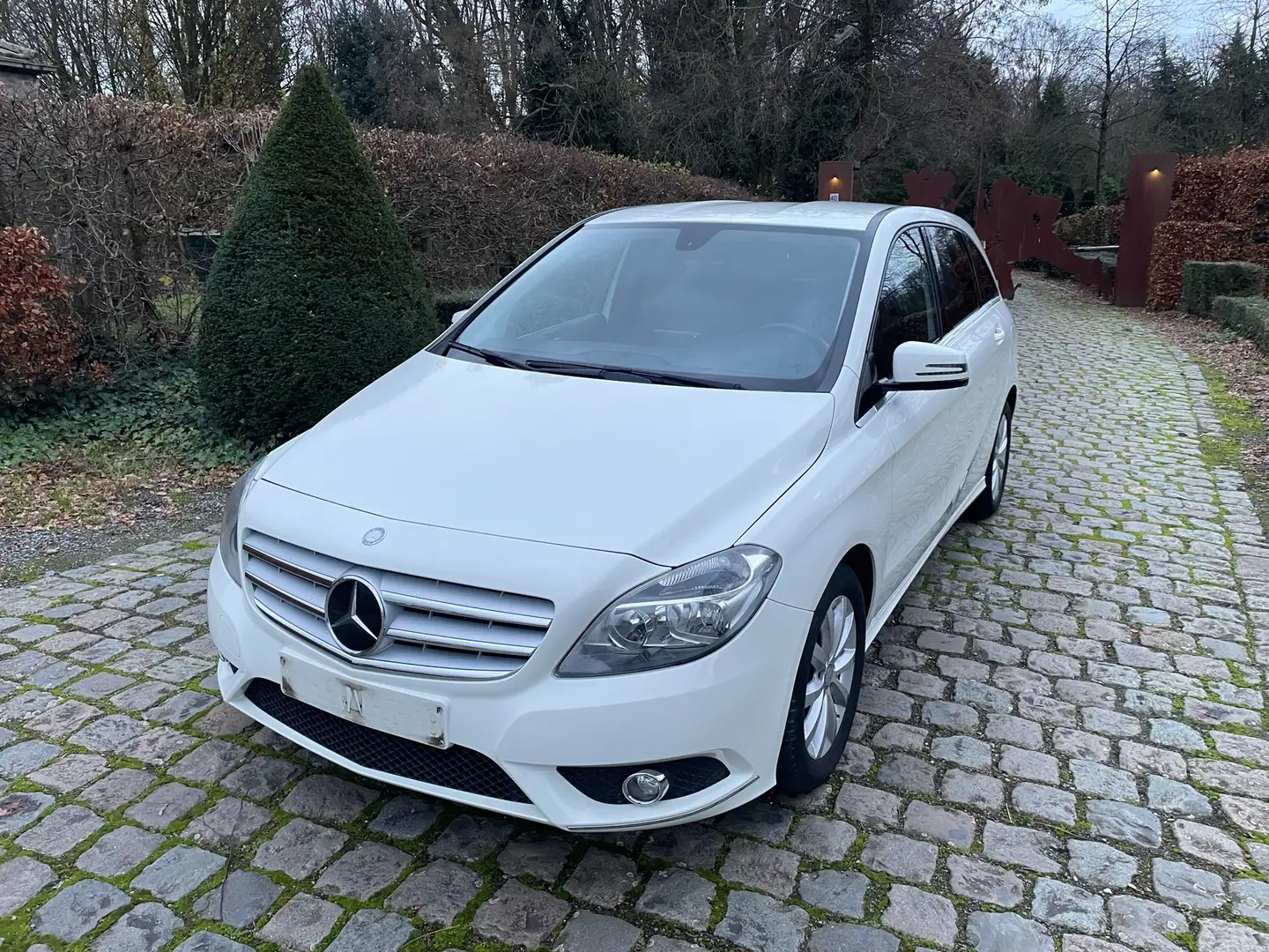 Mercedes-Benz B 180 - 1
