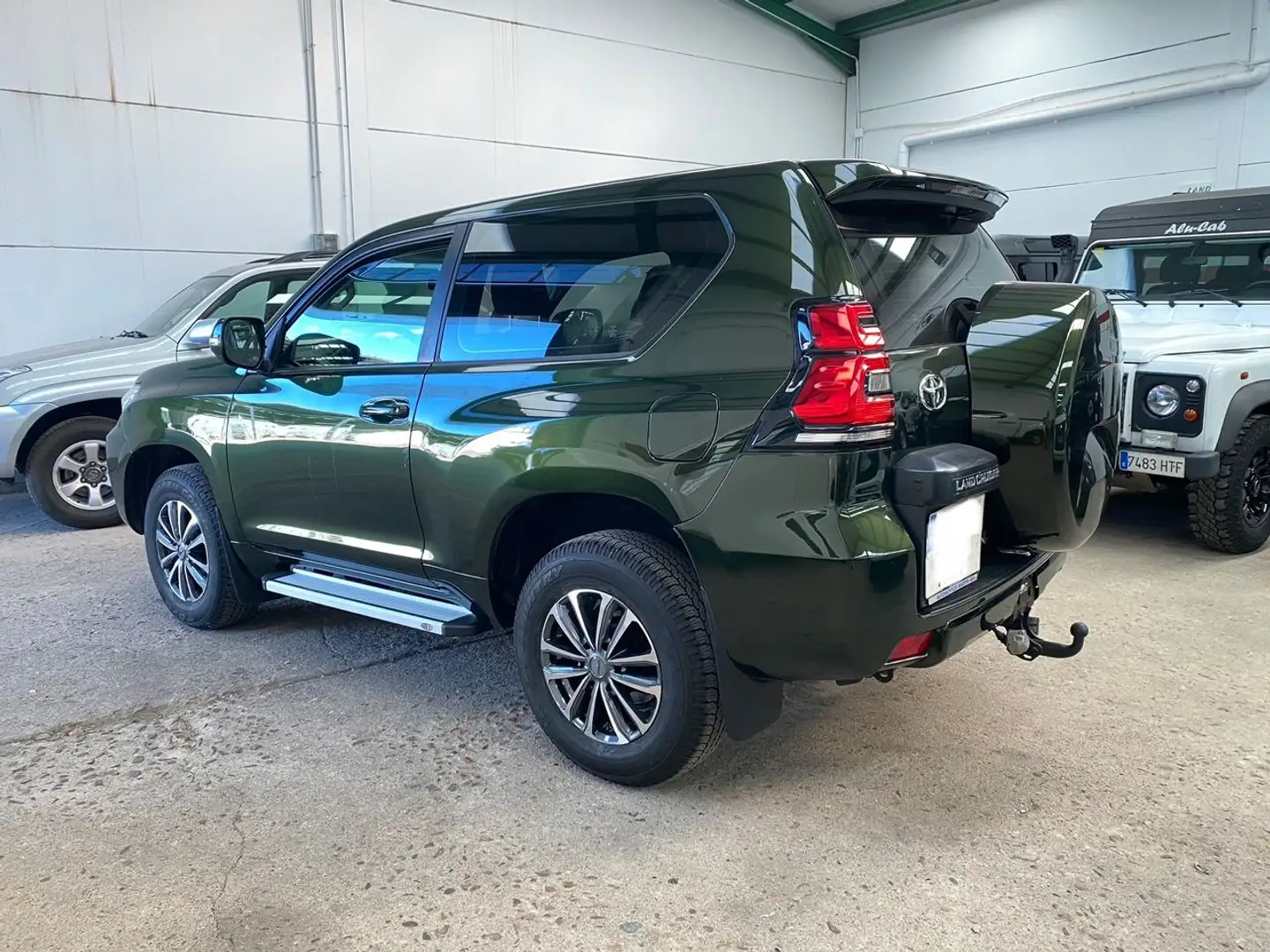 Toyota Land Cruiser D-4D GX Verde - 2