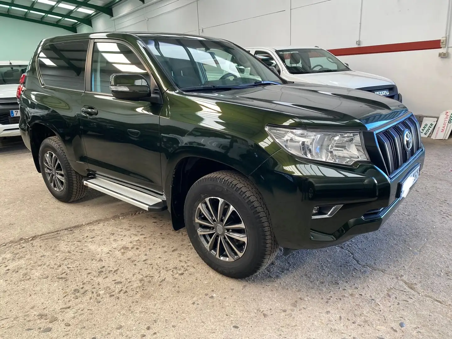 Toyota Land Cruiser D-4D GX Verde - 1