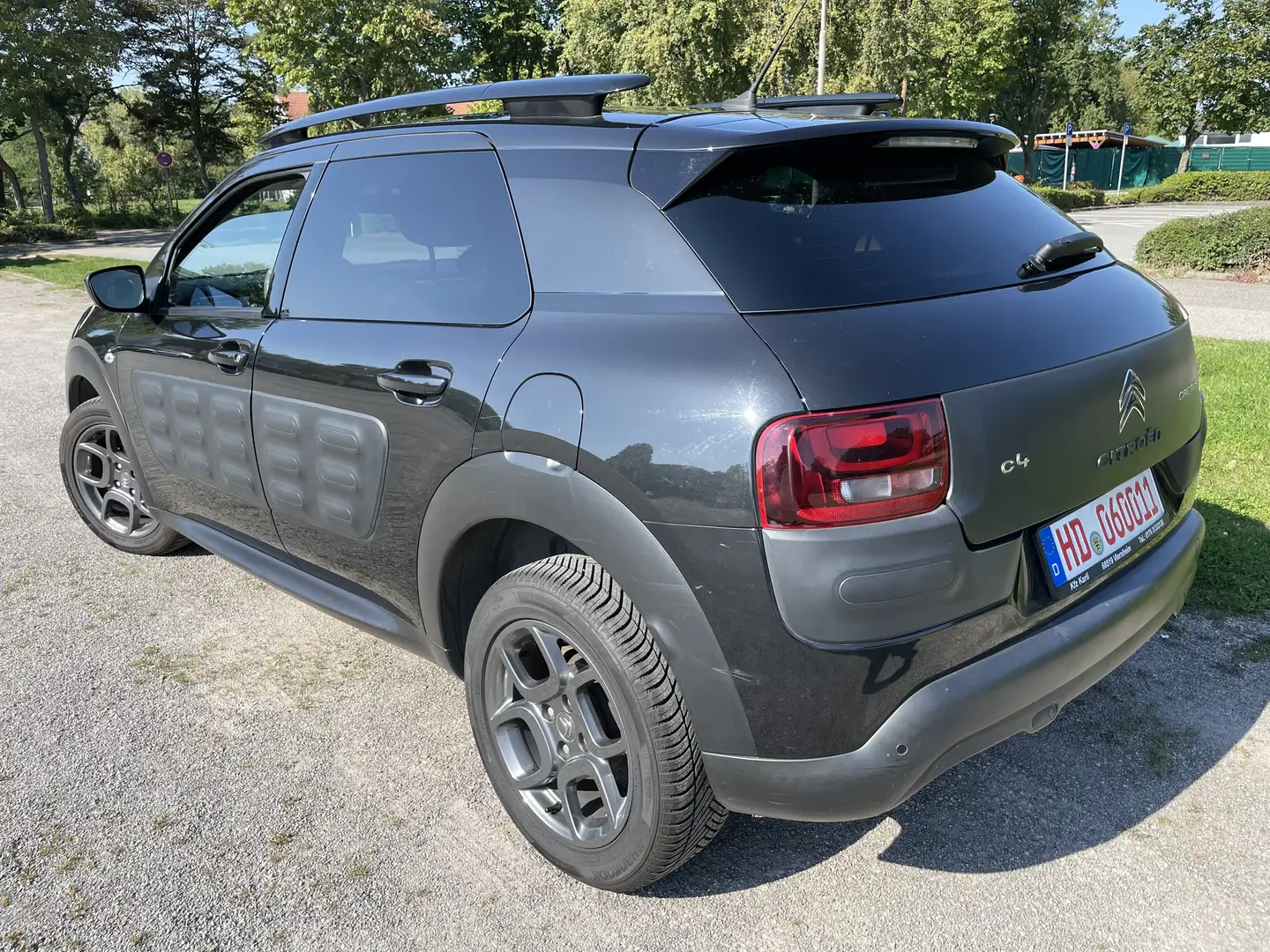 Citroen C4 Cactus Shine Noir - 2